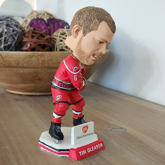 🏒 Carolina Hurricanes Tim Gleason Bobblehead – Limited Edition 2010, Boxed - Picture 11 of 16